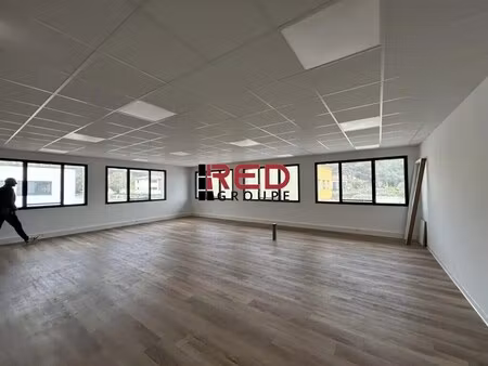 vente bureaux 99 m²