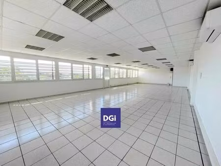 vente bureaux 112 m²