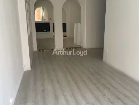 location commerce reims 51100 55m²