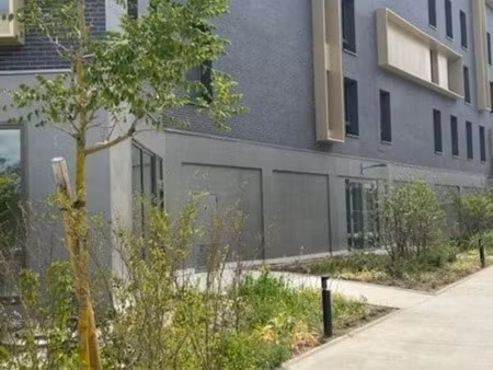 vente bureaux 84 m² à 452 m²