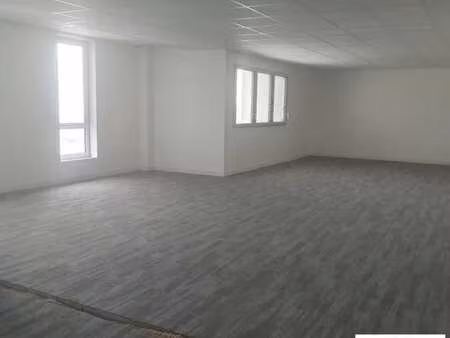 vente bureaux 194 m²