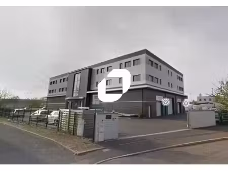 vente bureaux achères 78260 184m²