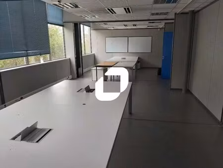 vente bureaux 1 893 m²