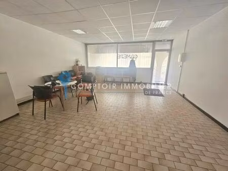 vente bureaux 64 m²