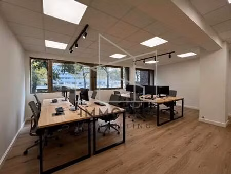 vente bureaux 104 m²