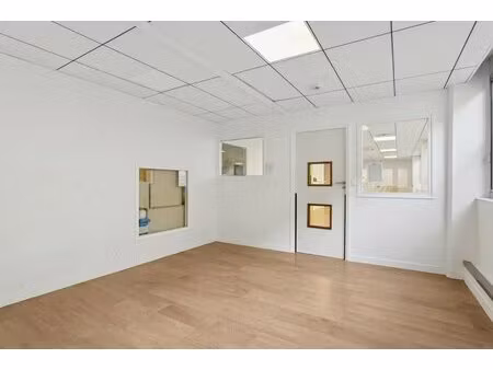 vente bureaux 250 m² à 691 m²