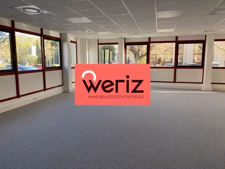 vente bureaux 160 m² à 231 m²