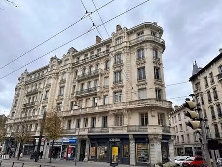 vente bureaux 197 m²