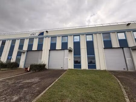 vente bureaux 23 m² à 1 790 m²