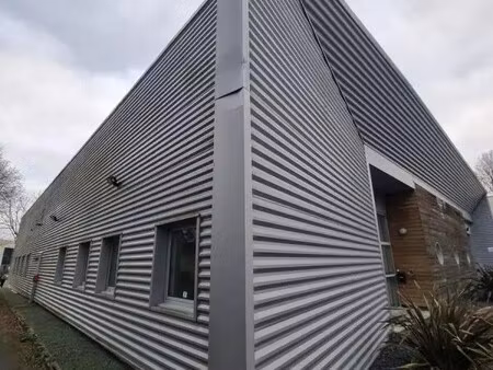 vente local d'activités 708 m²