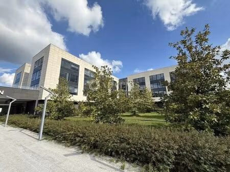 vente bureaux 82 m² à 182 m²