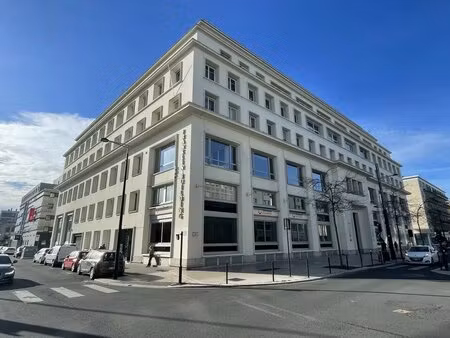 vente bureaux 613 m²