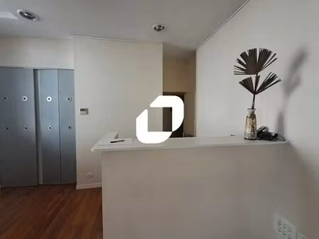 vente bureaux 74 m²