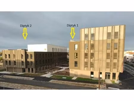 vente bureaux 144 m² à 44 200 m²