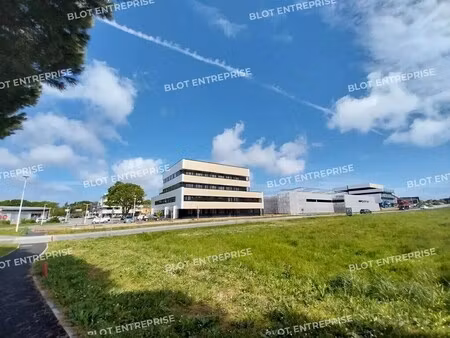 vente bureaux 649 m²