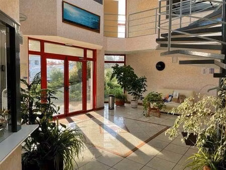 vente bureaux 650 m²