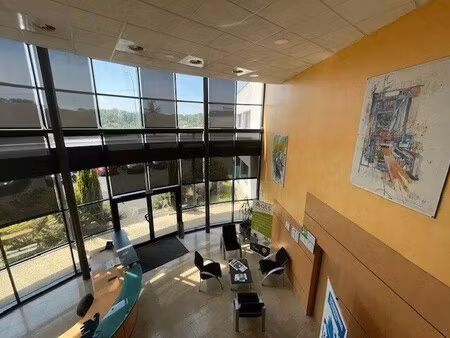 vente bureaux 1 200 m²