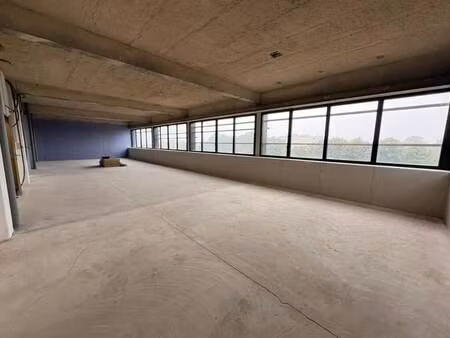 vente bureaux 104 m²