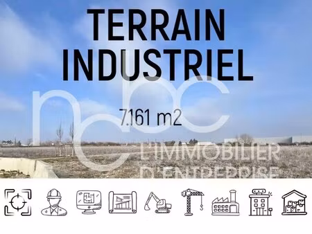 vente terrain 7 065 m²