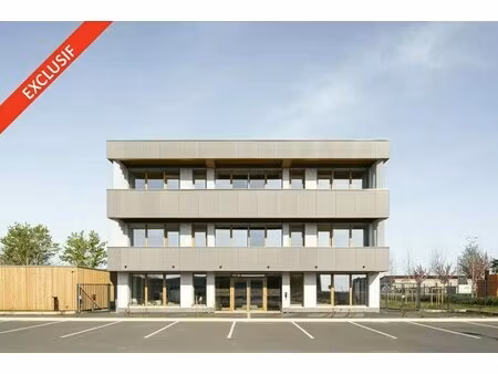 vente bureaux 1 800 m²