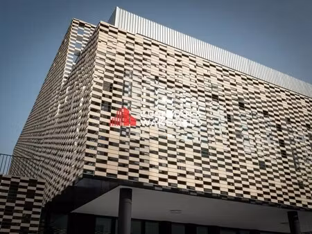 vente bureaux 243 m² à 4 494 m²