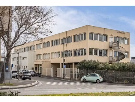 vente bureaux 150 m² à 600 m²