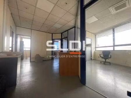 vente bureaux 925 m²
