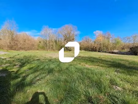vente terrain ambares et lagrave 33440 2200m²