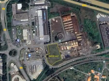 vente terrain 12 250 m²