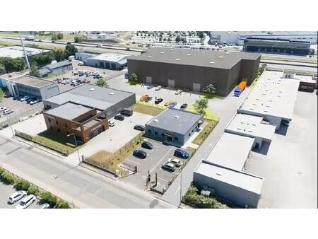 vente terrain 6 300 m²