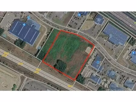 vente terrain 19 074 m²