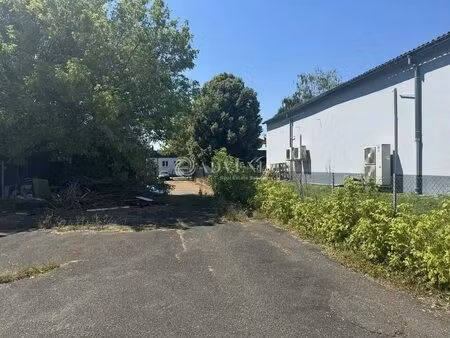 vente terrain 2 211 m²