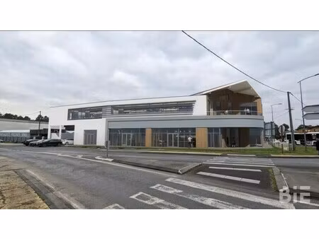 vente bureaux 82 m² à 742 m²