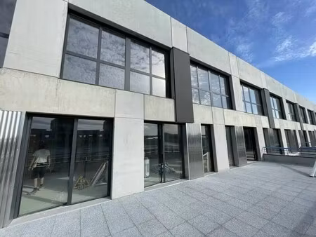 vente bureaux 80 m² à 789 m²