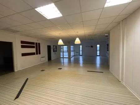 vente bureaux 723 m²