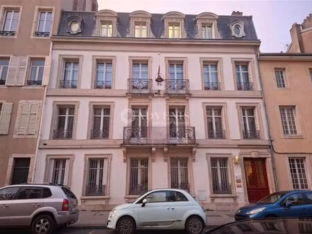 vente bureaux 590 m²