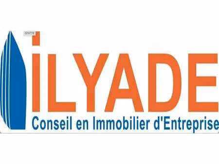 vente terrain 9 000 m²