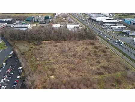 vente terrain 11 942 m²