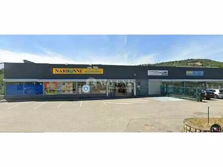 location terrain 920 m²