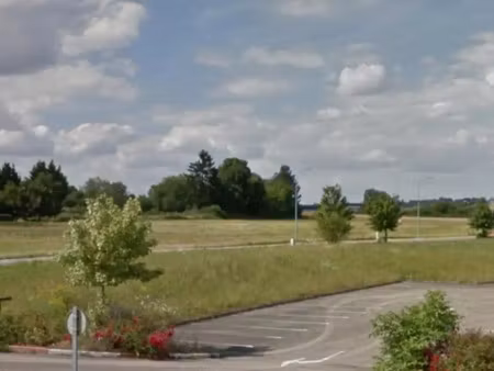 vente terrain 18 323 m²