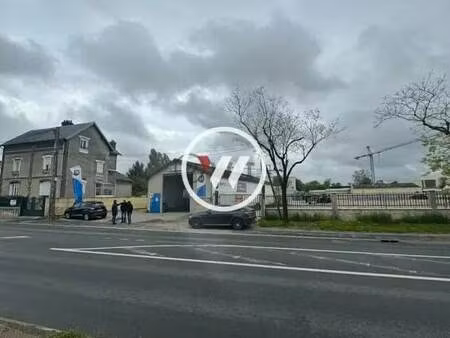 vente terrain 5 700 m²