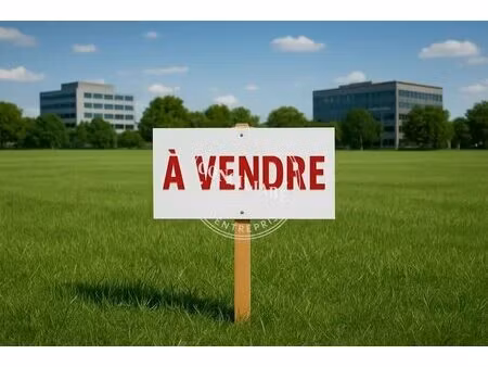 vente terrain 2 700 m²