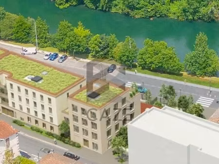 vente bureaux 80 m² à 653 m²