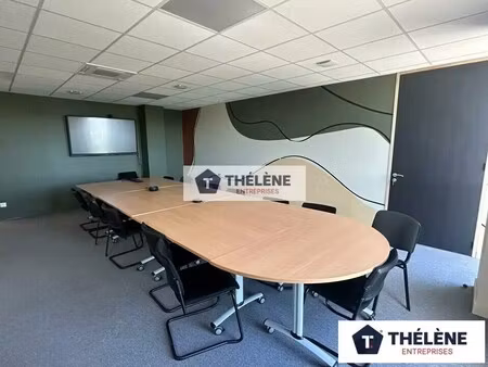 vente bureaux 1 738 m²
