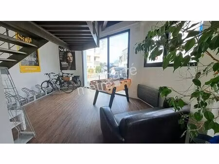 vente bureaux 79 m² à 653 m²