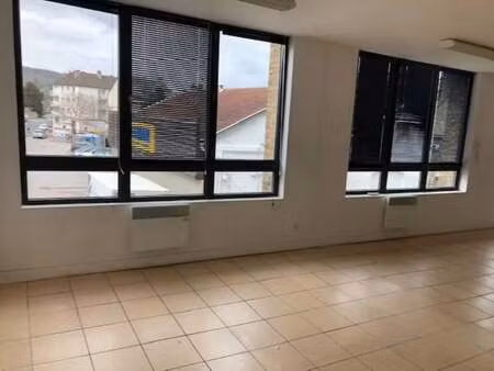 vente bureaux 628 m²