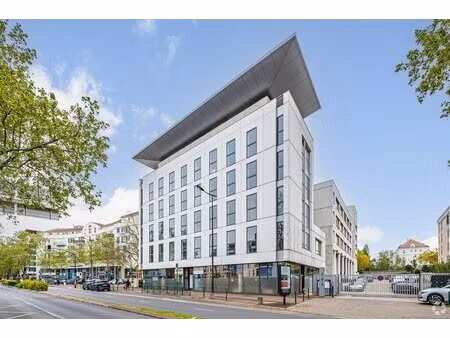 vente bureaux 189 m² à 2 946 m²