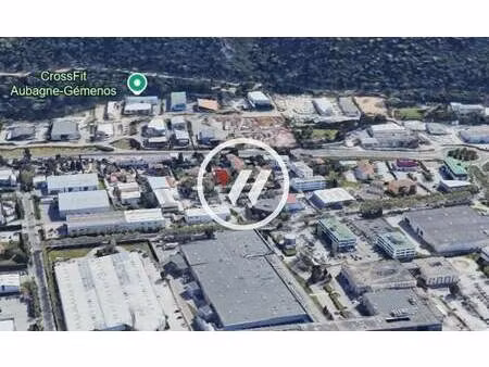 location terrain 3 000 m²