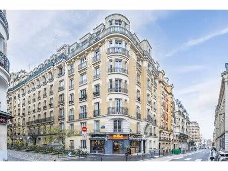 vente bureaux 708 m²