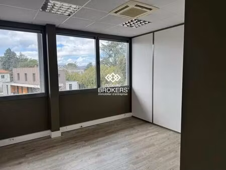 vente bureaux 210 m²